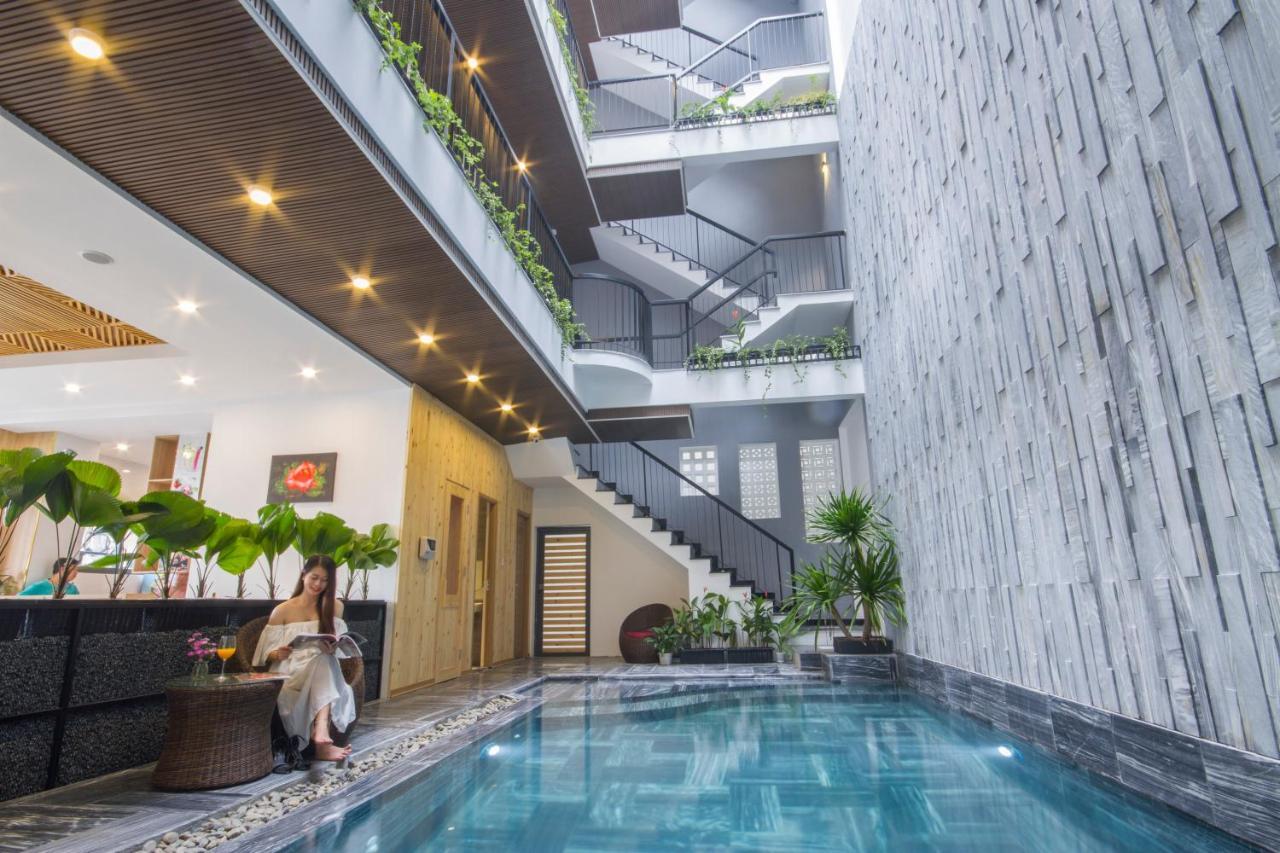 King House Villa Hotel & Spa Дананг Экстерьер фото